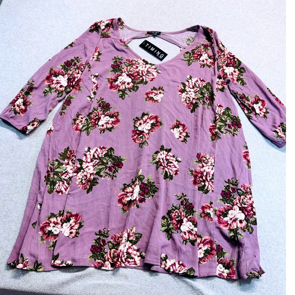 Timing Floral Tunic Top Womens M‎ Lavender Purple Rose Print Flowy Boho V-Neck